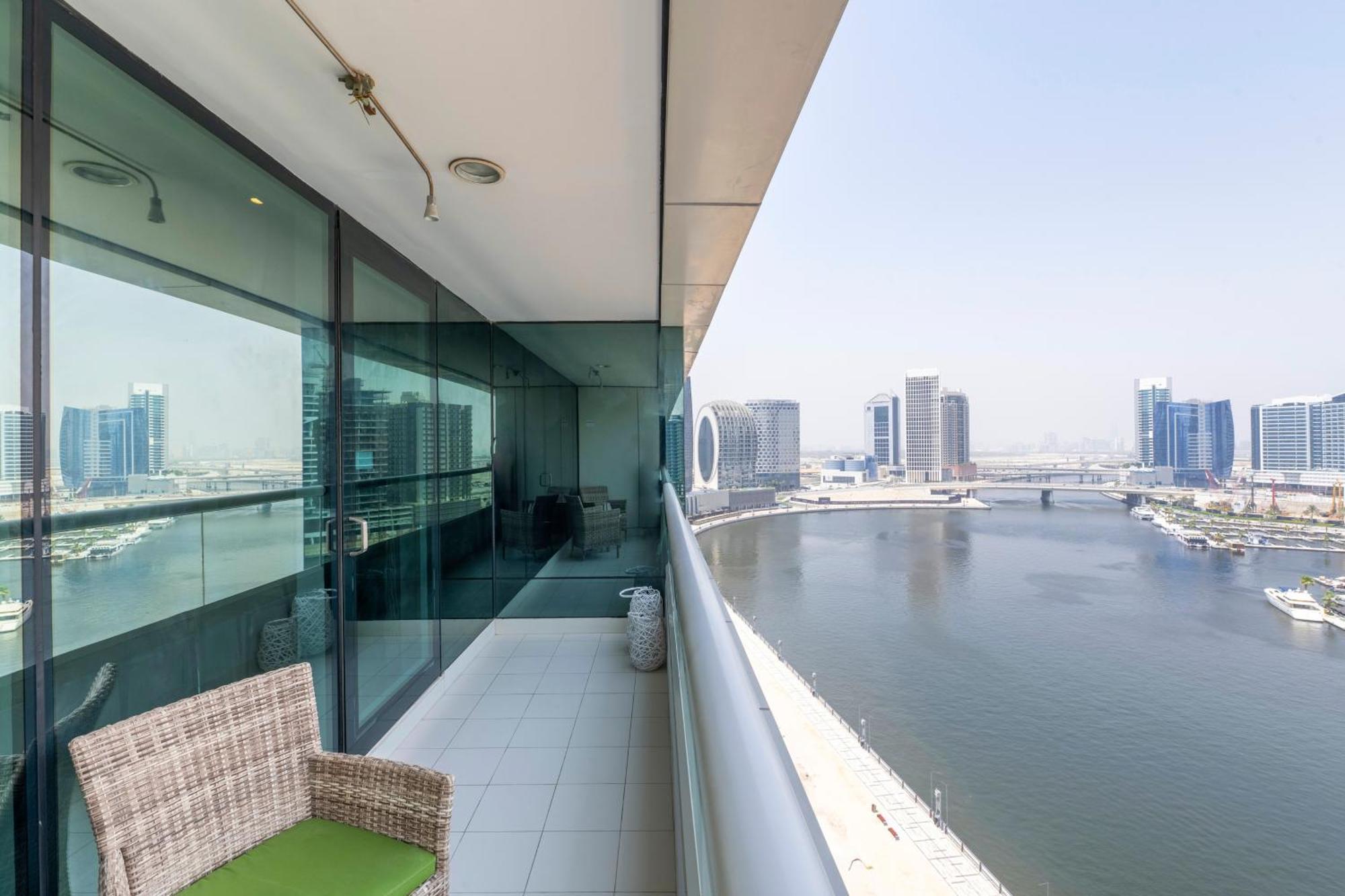 Damac Canal Views Residences 迪拜 外观 照片